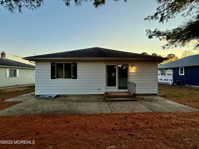 $269,000 | 8 Nevis Court, Toms River, NJ 08757