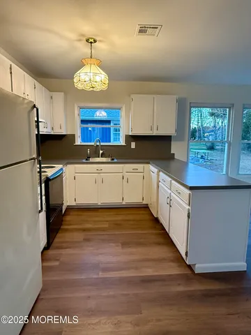 $269,000 | 8 Nevis Court, Toms River, NJ 08757