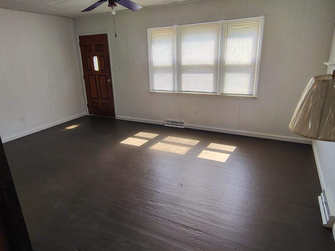 10762 Toddville Road Chance, MD 21821 - Photo 8 of 15 Bright living room, front entry