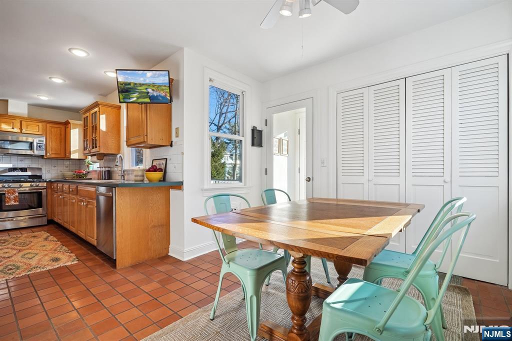 200 Inwood Avenue Montclair, NJ 07043 - Photo 20 of 50