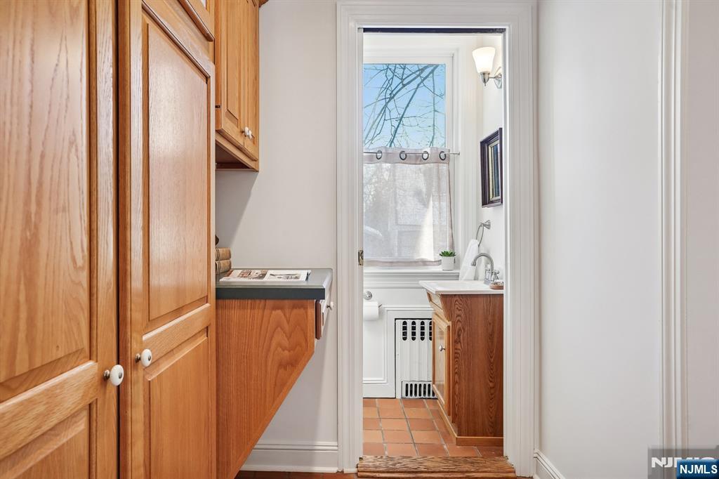 200 Inwood Avenue Montclair, NJ 07043 - Photo 22 of 50