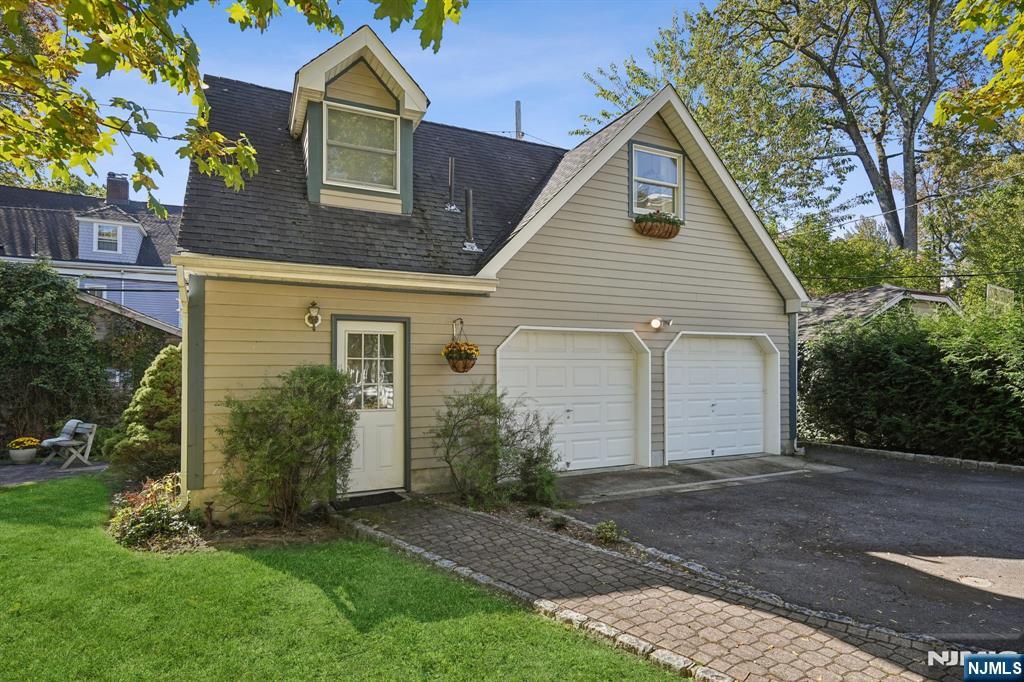 200 Inwood Avenue Montclair, NJ 07043 - Photo 35 of 50