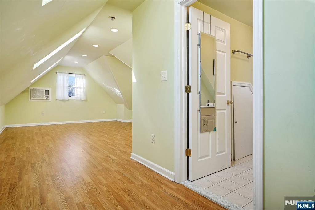 200 Inwood Avenue Montclair, NJ 07043 - Photo 36 of 50