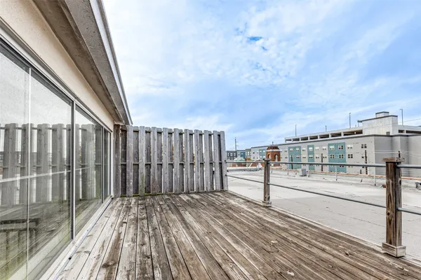 $2,900 | 1312 Live Oak Street, Unit 223, Houston, TX 77003