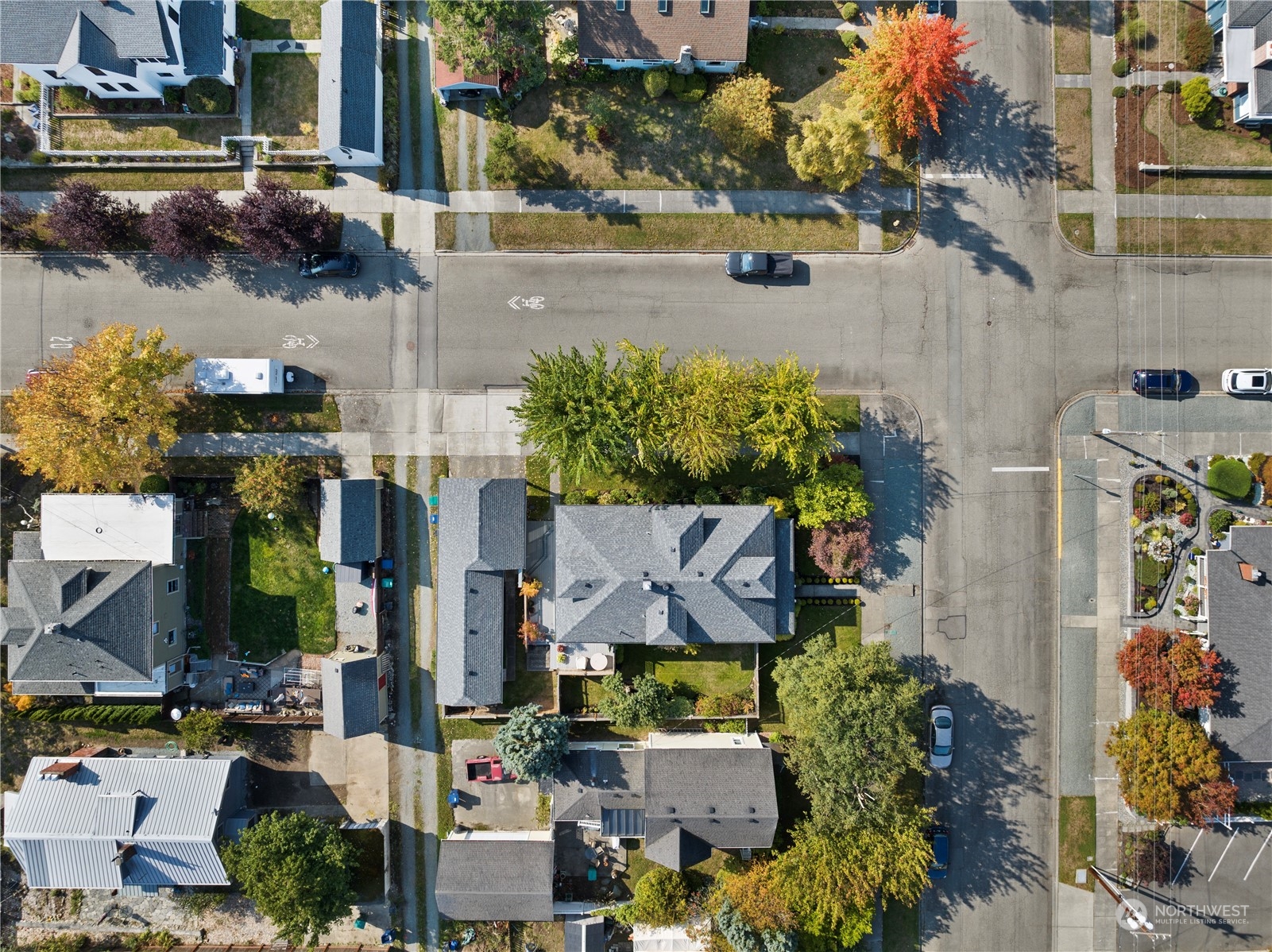 1317 9th Street Anacortes, WA 98221 - Photo 37 of 38 an aerial view of houses with yard