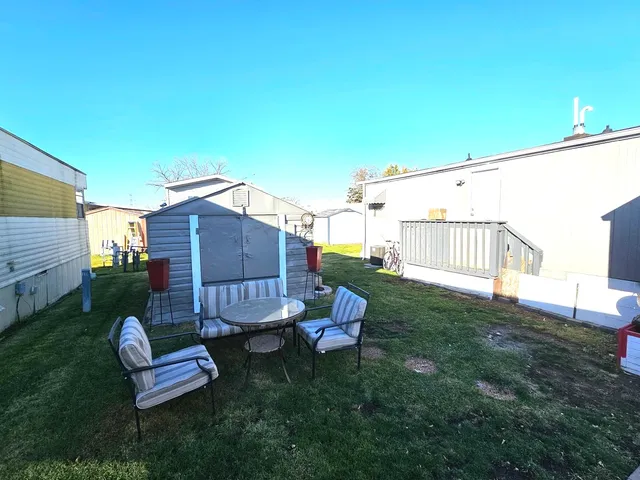 $105,000 | 118 Nina Lane, Bartlett, IL 60103