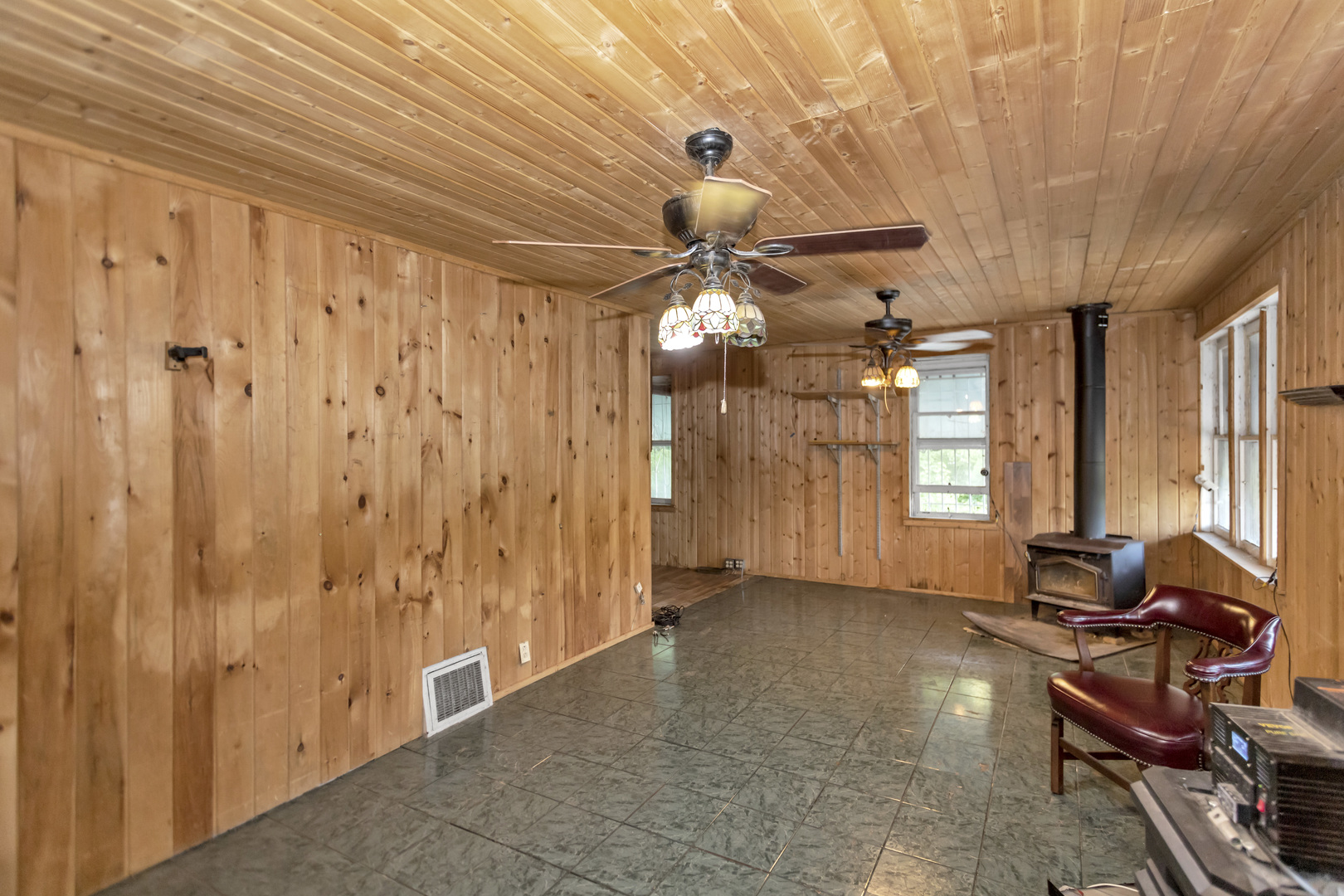 714 Riverview Drive Algonquin, IL 60102 - Photo 9 of 22