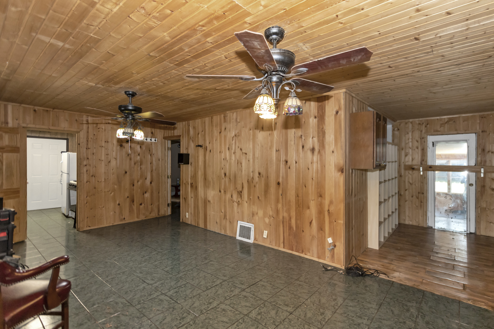 714 Riverview Drive Algonquin, IL 60102 - Photo 10 of 22