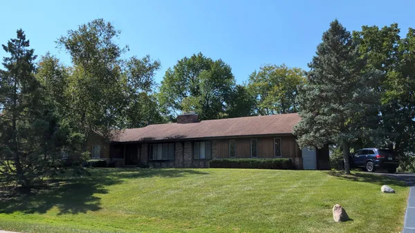 $799,000 | 20450 North Meadow Court, Deer Park, IL 60010