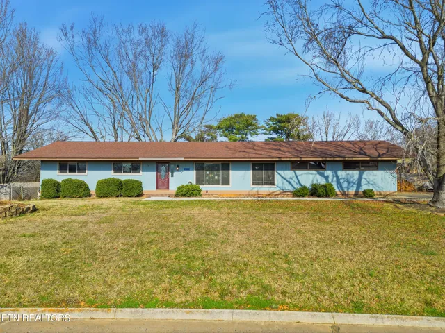 $490,000 | 1004 Laurie Street, Maryville, TN 37803