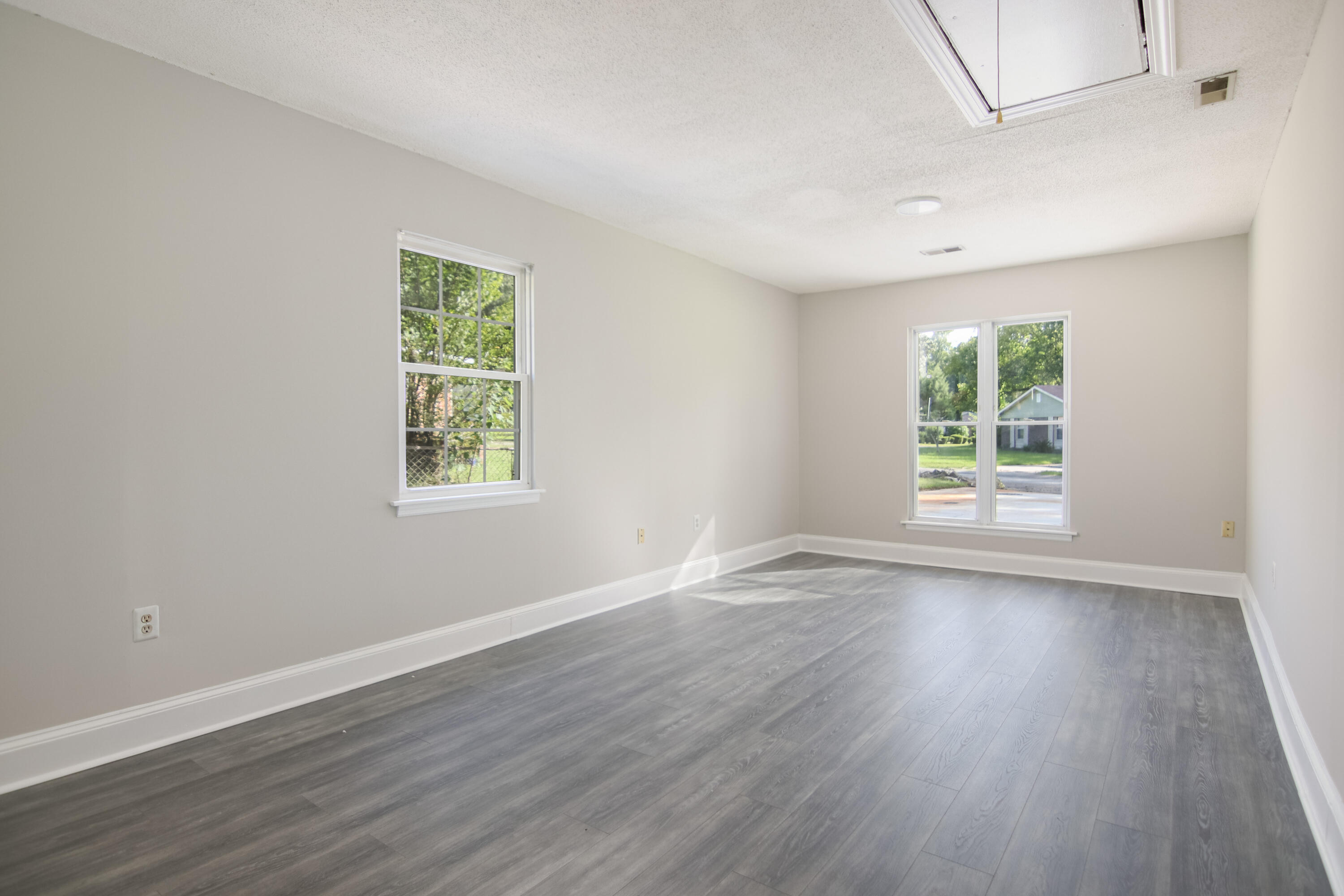 125 Waring Road Summerville, SC 29485 - Photo 13 of 15 IMG_9306-Edit