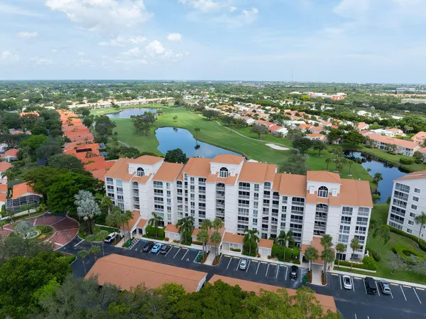 $1,044,900 | 17031 Boca Club Boulevard, Unit 65A, Boca Raton, FL 33487