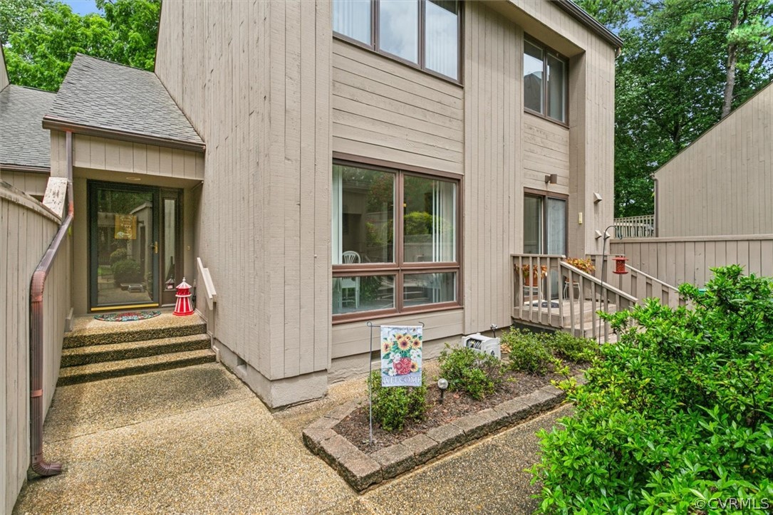 118 Harrops Glen Williamsburg, VA 23185 - Photo 3 of 44