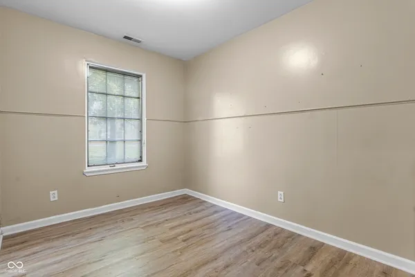 $629,900 | 8560 North College Avenue, Indianapolis, IN 46240