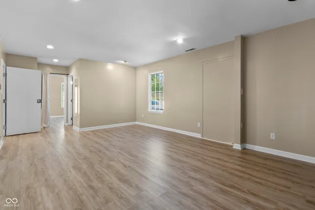 $629,900 | 8560 North College Avenue, Indianapolis, IN 46240