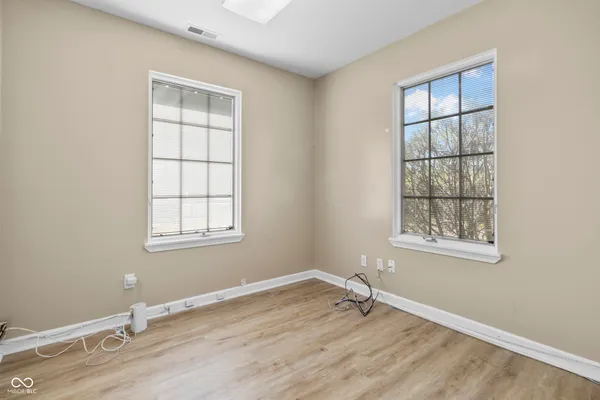 $629,900 | 8560 North College Avenue, Indianapolis, IN 46240