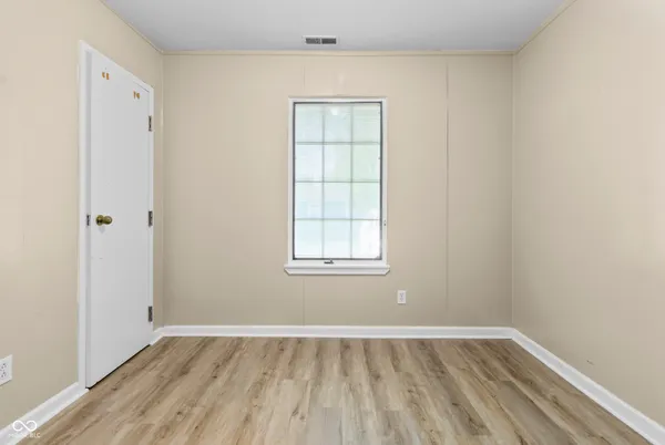 $629,900 | 8560 North College Avenue, Indianapolis, IN 46240