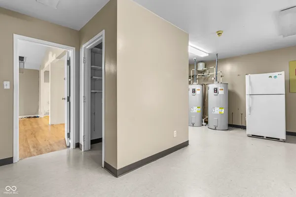 $629,900 | 8560 North College Avenue, Indianapolis, IN 46240
