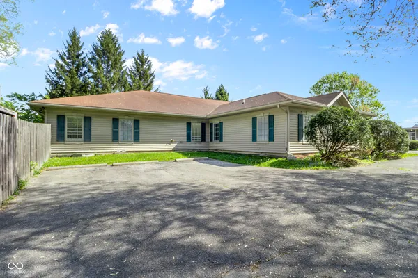 $629,900 | 8560 North College Avenue, Indianapolis, IN 46240