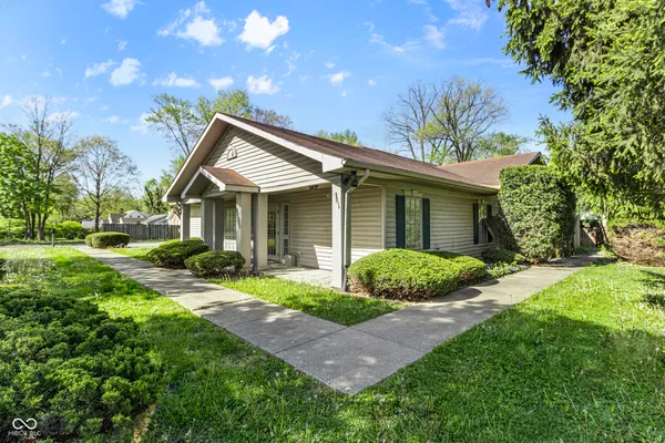 $629,900 | 8560 North College Avenue, Indianapolis, IN 46240