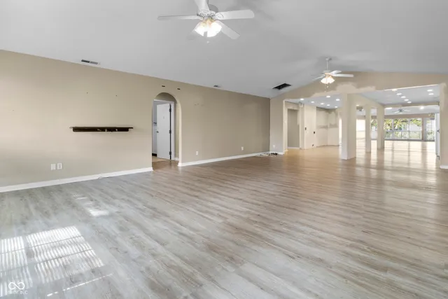 $629,900 | 8560 North College Avenue, Indianapolis, IN 46240