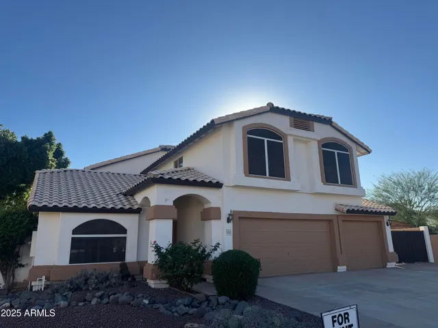 $2,795 | 5437 West Wahalla Lane, Glendale, AZ 85308