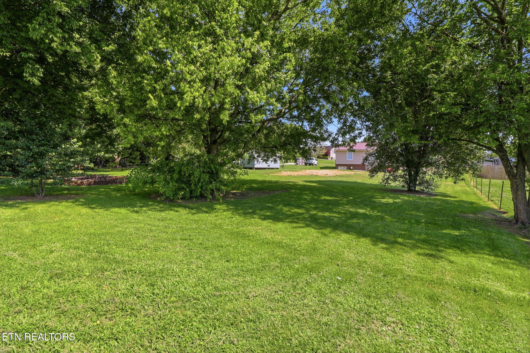 293 Watkins Road East Loudon, TN 37774 - Photo 13 of 20 5-web-or-mls-DZ3A6043
