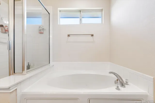 $599,000 | 23103 Fairway Bridge, San Antonio, TX 78258