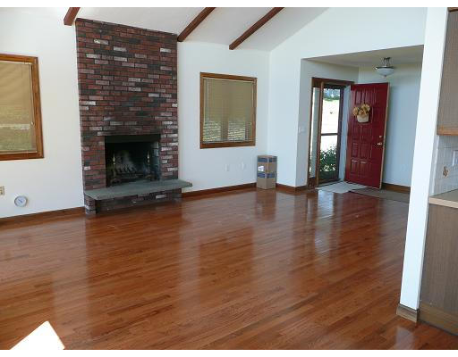 27 Shore Road Gloucester, MA 01930 - Photo 6 of 15 Gallery Image 6
