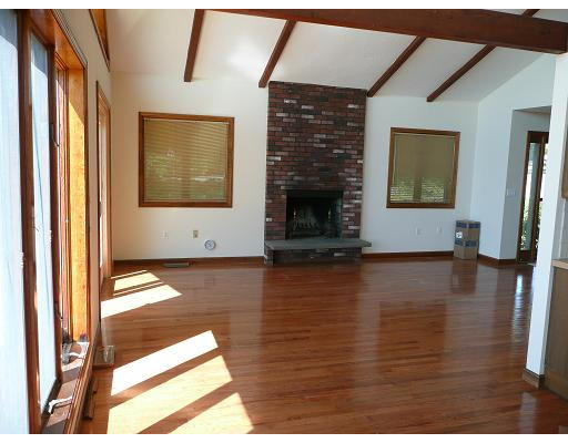 27 Shore Road Gloucester, MA 01930 - Photo 7 of 15 Gallery Image 7