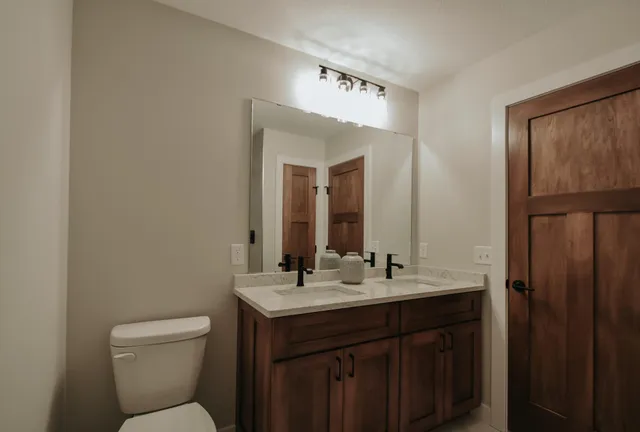 $539,900 | 348 Highlands Avenue, Zumbrota, MN 55992