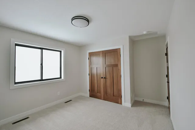 $539,900 | 348 Highlands Avenue, Zumbrota, MN 55992