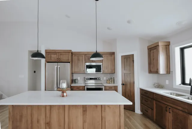 $539,900 | 348 Highlands Avenue, Zumbrota, MN 55992