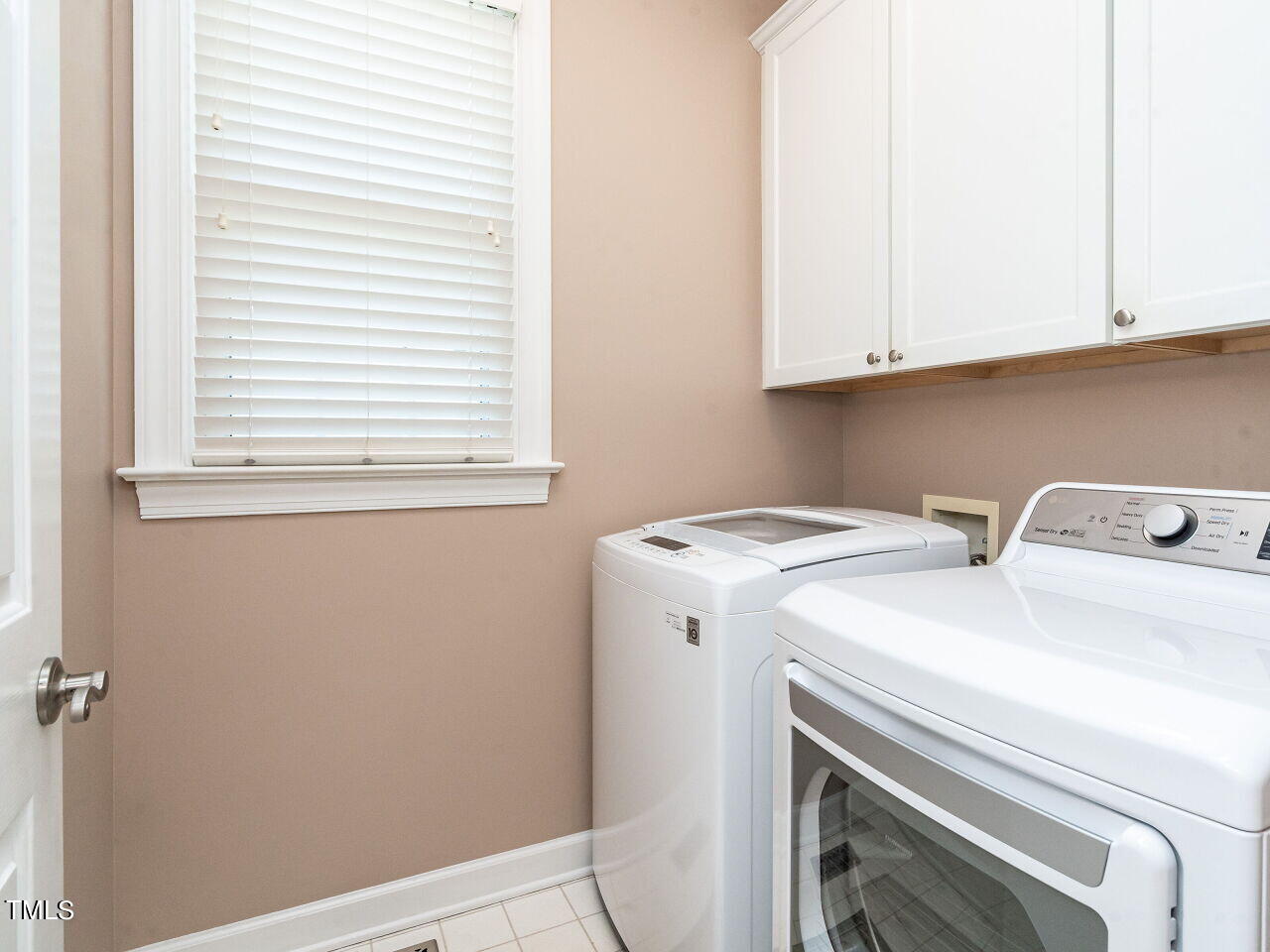 113 Kingsport Road Holly Springs, NC 27540 - Photo 21 of 31 Laundry room