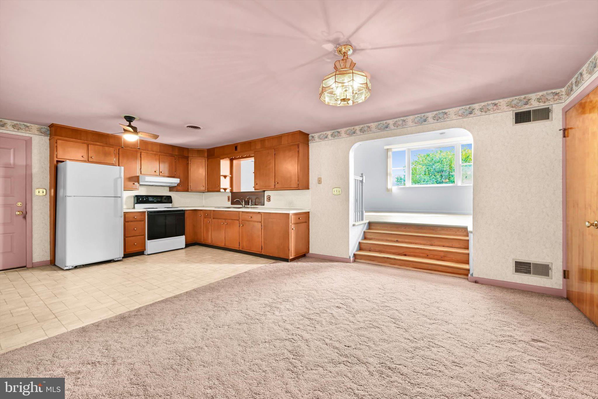 627 Pine Hill Road Lititz, PA 17543 - Photo 12 of 48