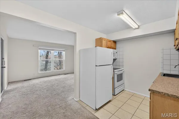 $79,900 | 10401 Briarbend Drive, Unit 4, St. Louis, MO 63146