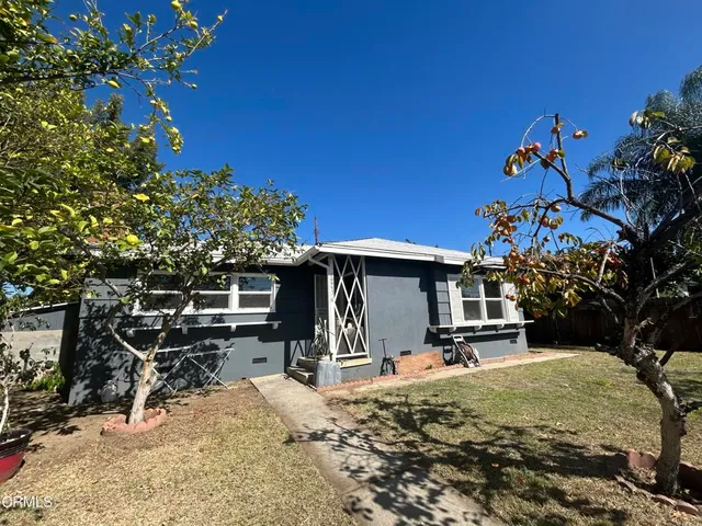 a view of outdoor space yard and patio