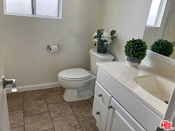 $2,750 | 20258 Cohasset Street, Unit 4, Winnetka, CA 91306
