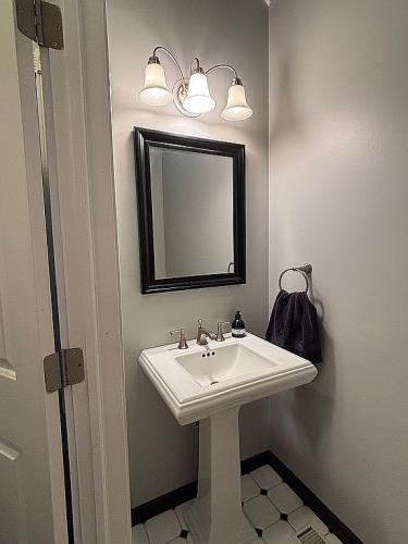 8 Ledger View Court Highland Mills, NY 10930 - Photo 11 of 28