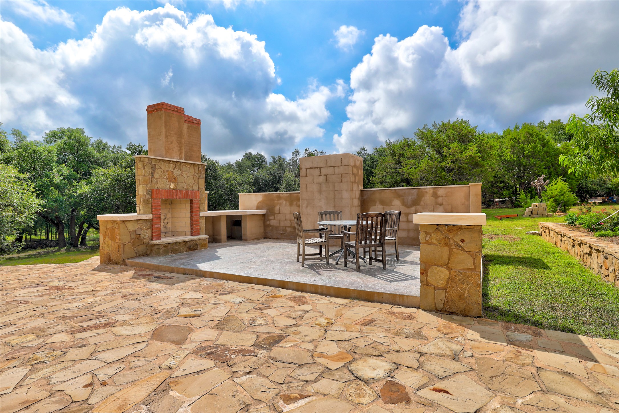 404 Mustang Way Georgetown, TX 78633 - Photo 31 of 40