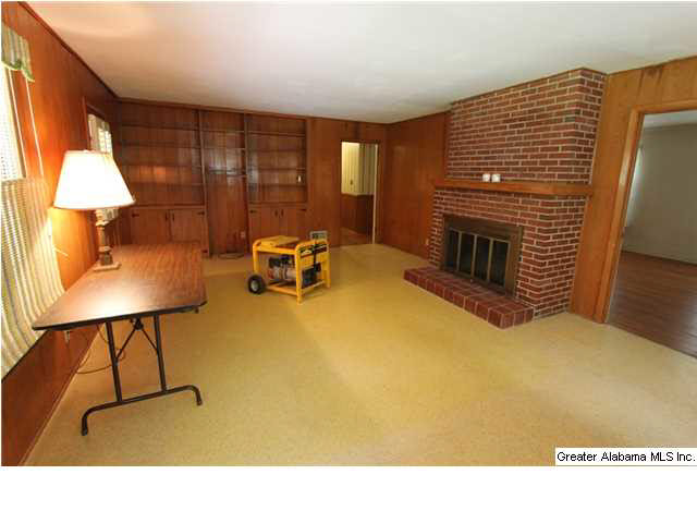 317 Crestview Road Anniston, AL 36207 - Photo 10 of 28 Gallery Image 10