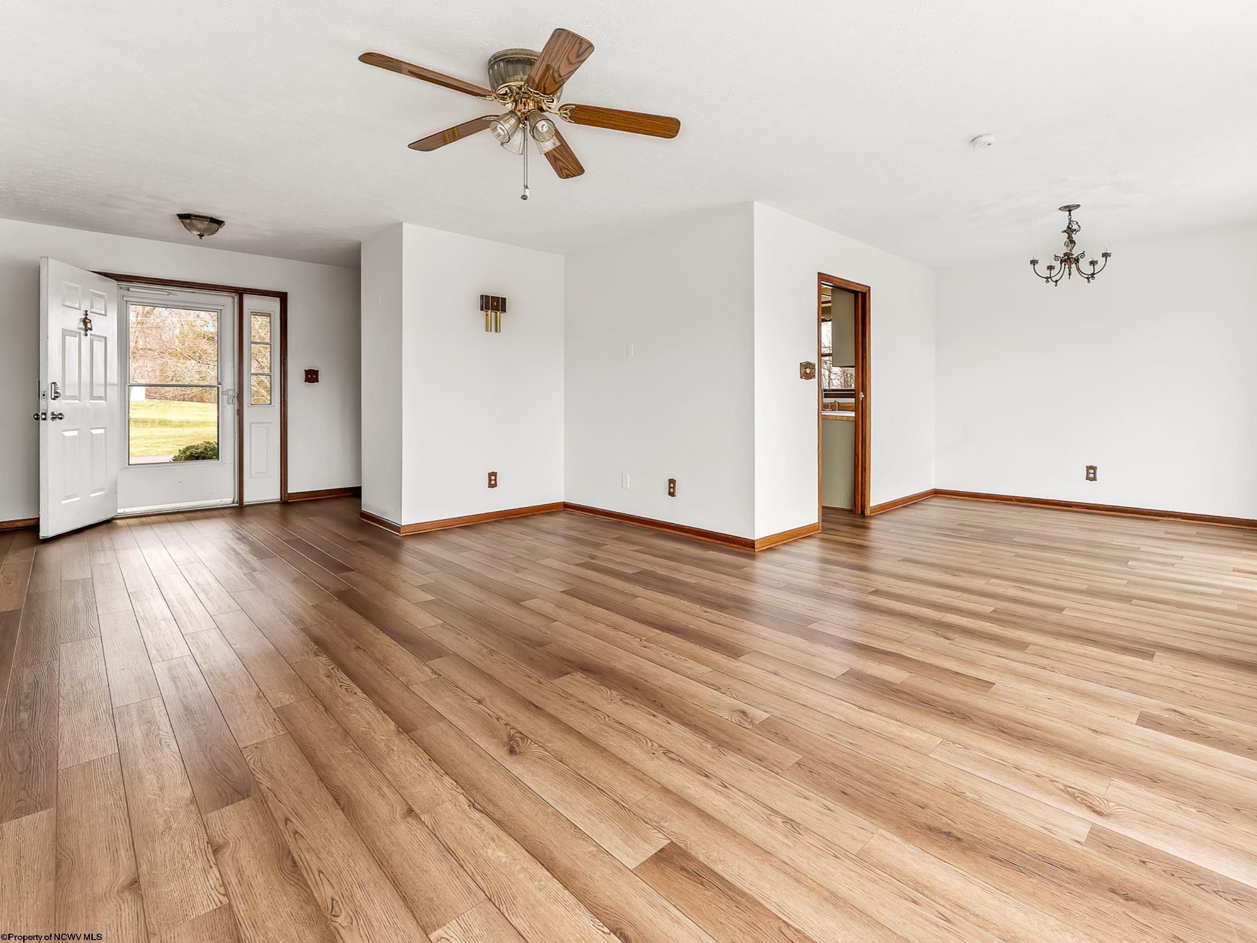 224 Hemlock Lane Reedsville, WV 26547 - Photo 14 of 41 Gallery Image 14