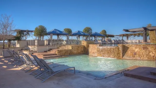 a view of a outdoor space