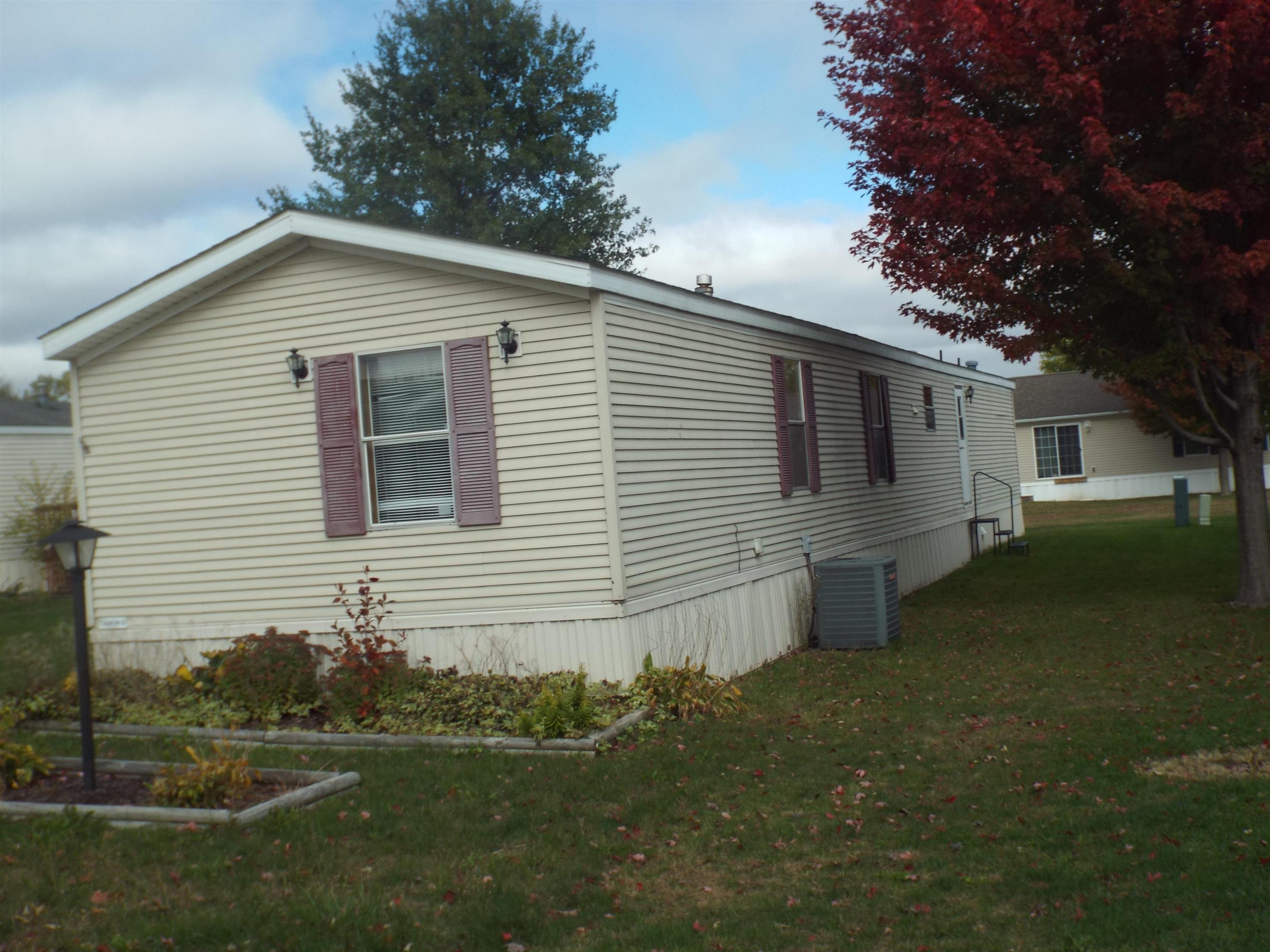 108 Starlight Drive Freeport, IL 61032 - Photo 18 of 19 a view of a house with backyard