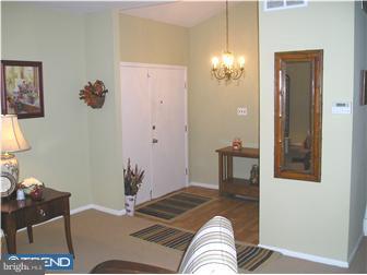 785 Parmentier Road Warminster, PA 18974 - Photo 2 of 12 Gallery Image 2