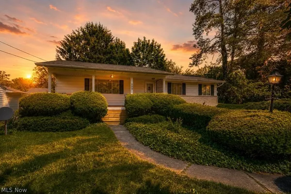 $219,900 | 209 Shiawassee Avenue, Akron, OH 44333