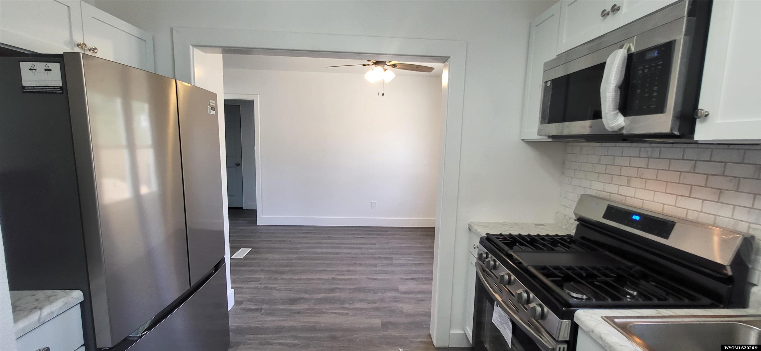 1018 7th Street Rawlins, WY 82301 - Photo 9 of 43