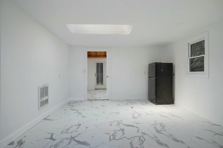 39 Onset Avenue Wareham, MA 02532 - Photo 26 of 30 an empty room with windows