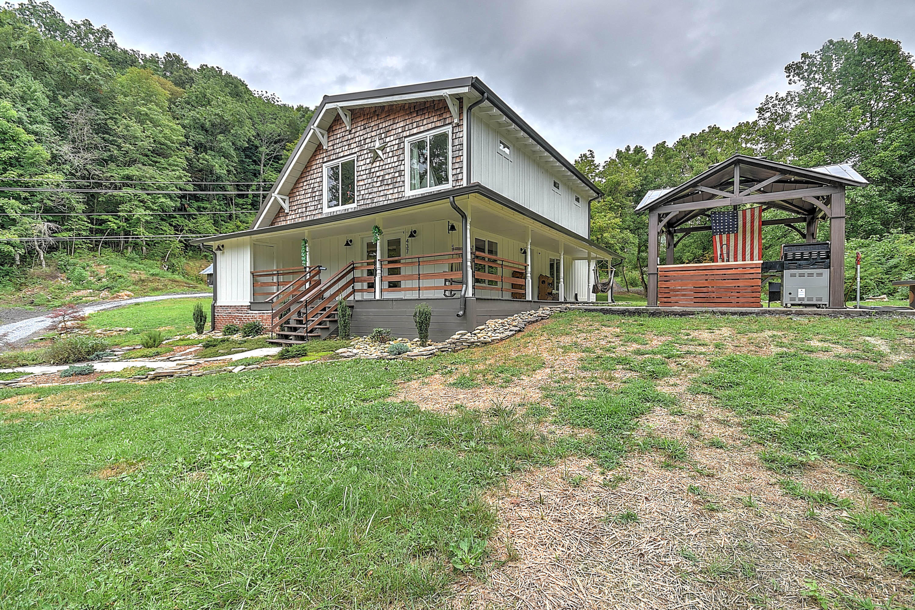 437 Bluff Road Blountville, TN 37617 - Photo 10 of 72 Blountville_-2