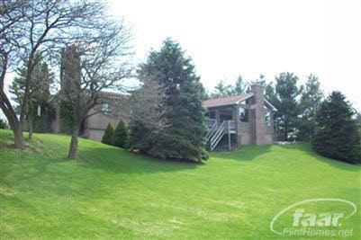11072 West Mount Morris Road Flushing, MI 48433 - Photo 12 of 12 20234575-11.JPG